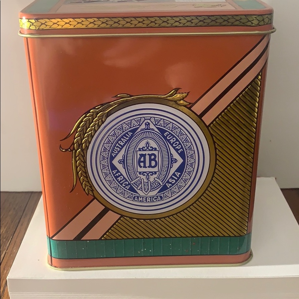 Budweiser Tin - Picture 2 of 4